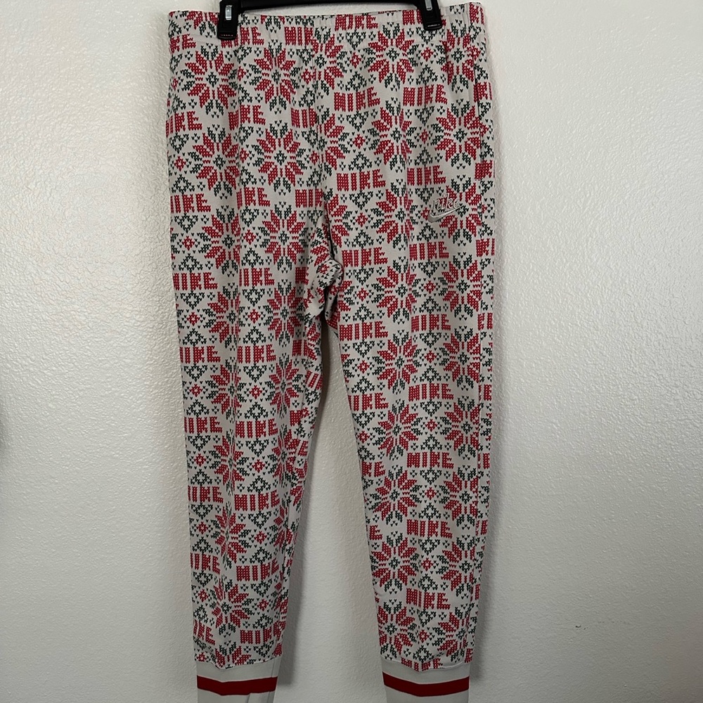 Nike Sportswear Club Fleece Jogger Pants Beige Red - Picture 2 of 7